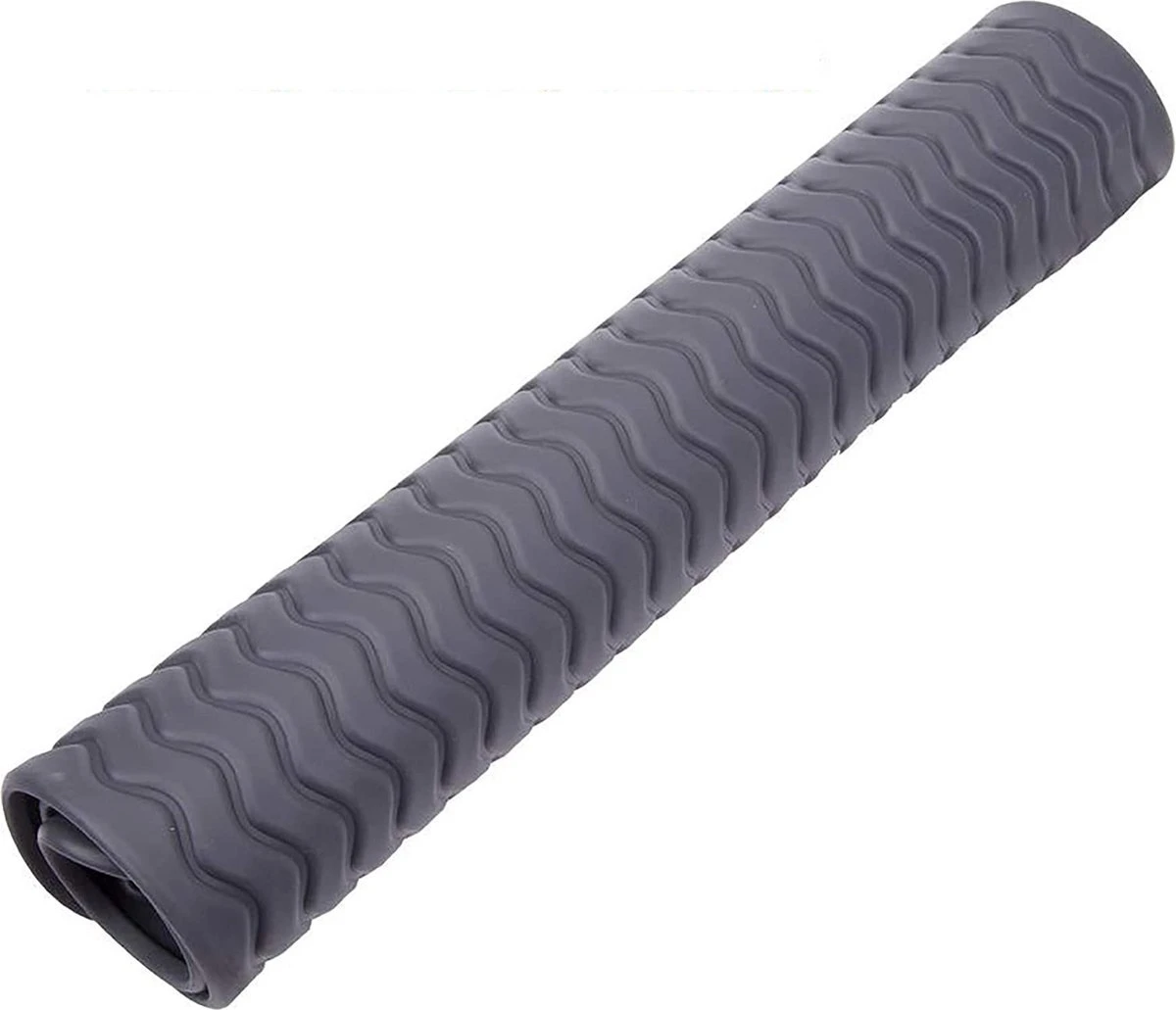 Merkloos Afdruipmat - Pannenonderzetter- Siliconen Mat - Zwart - 30 X 40 CM - Met Ophanggat - Hittebestendig 3 Merkloos Afdruipmat - Pannenonderzetter- Siliconen Mat - Zwart - 30 X 40 CM - Met Ophanggat - Hittebestendig - Image 3