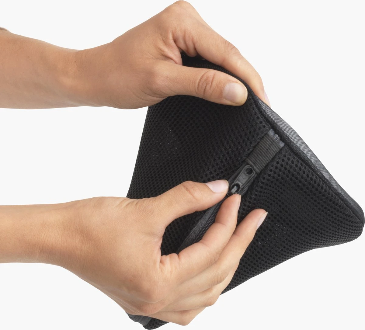 Brabantia Lingerie Waszakje - Black 4 Brabantia Lingerie Waszakje - Black - Image 4