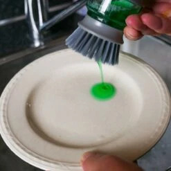 In Round Afwasborstel Met Zeepdispenser / Zeepreservoir – Inclusief Houder – Grijs – Afwas Borstel – Zeep Handborstel – Doseerpomp – Afwasmiddel Dispenser – Navulbaar 15 In Round Afwasborstel Met Zeepdispenser / Zeepreservoir – Inclusief Houder – Grijs – Afwas Borstel – Zeep Handborstel – Doseerpomp – Afwasmiddel Dispenser – Navulbaar -Winkel Voor Schoonmaakartikelen 1200x1200 1371