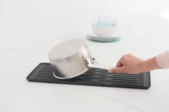 Brabantia SinkSide Afdruiprek Compact - Dark Grey -Winkel Voor Schoonmaakartikelen 1200x799 20