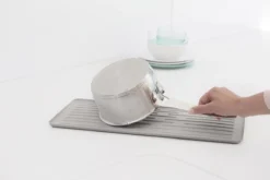 Brabantia SinkSide Afdruiprek Compact - Mid Grey -Winkel Voor Schoonmaakartikelen 1200x801 1